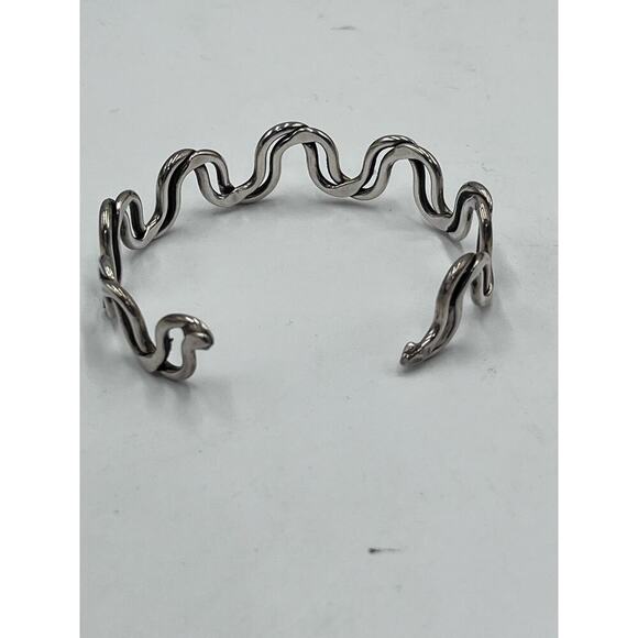 Stamped .925 Sterling Silver Intertwined Wavy Squiggles Artisan Cuff Bracelet - Picture 9 of 9